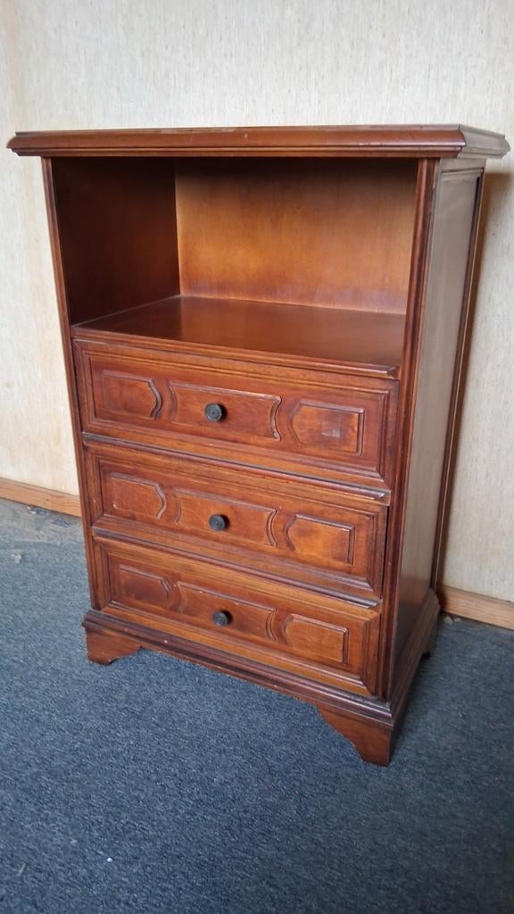 Commode in goede staat, 3 laden, Ophalen