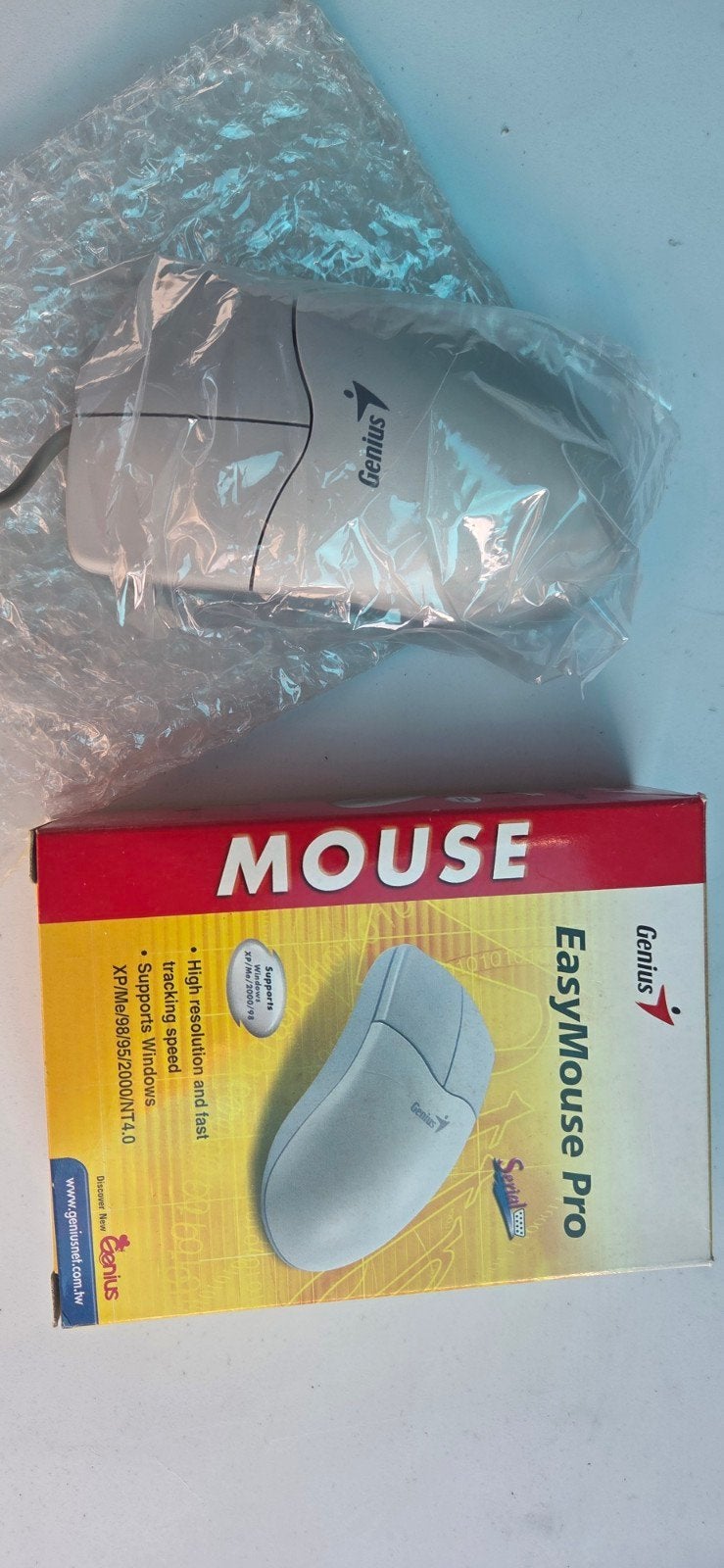 Souris neuve serial, Enlèvement