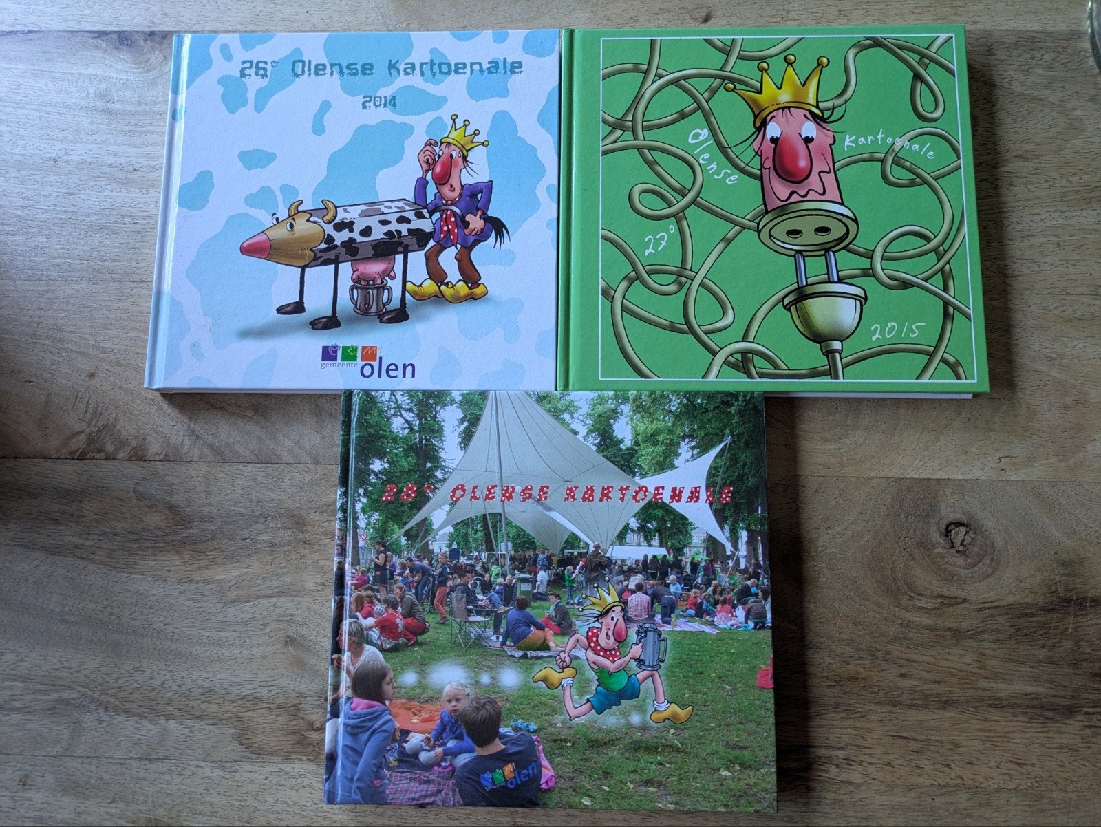 3 boeken Olense Kartoenale, Boeken, Ophalen of Verzenden