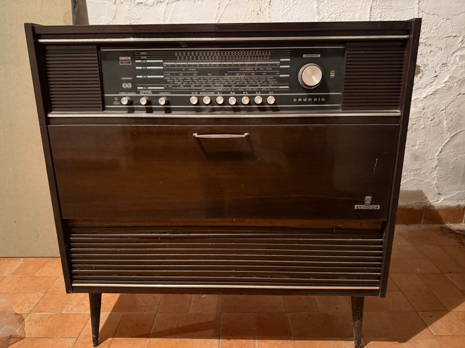 -meuble vintage Grundig – radio à lampes – années 50/60, Enlèvement