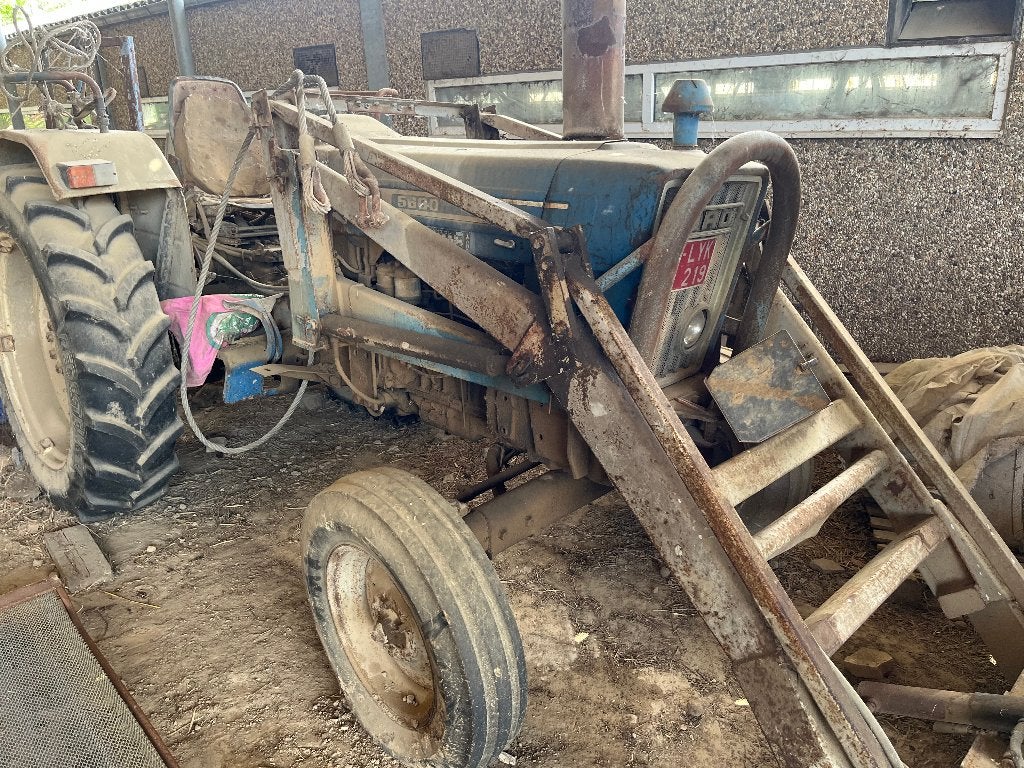 traktor ford 5600 en hooier, Ophalen, Ford