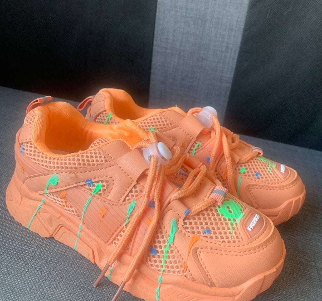 Vrolijke herfstsneakers maat 32-33, Kinderen en Baby's, Kinderkleding | Schoenen en Sokken, Ophalen of Verzenden, Nieuw
