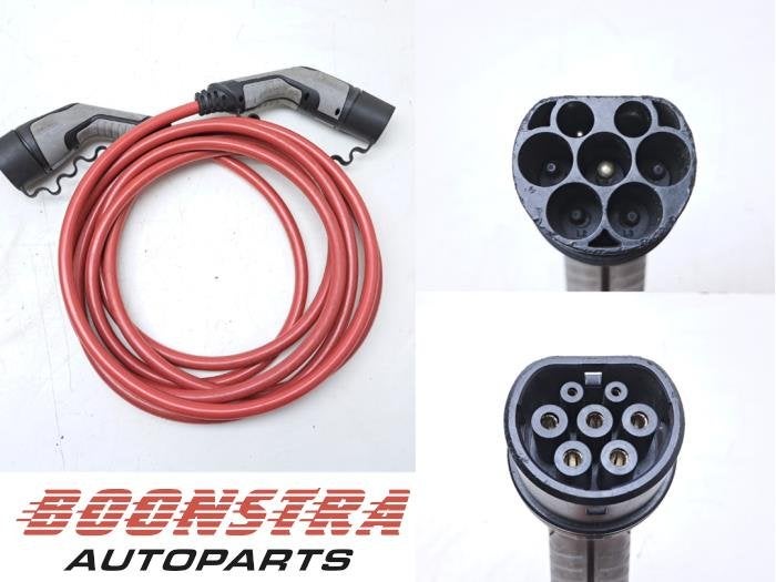 Câble de recharge électrique d'un Peugeot 208, -, 3 mois de garantie, Utilisé, -