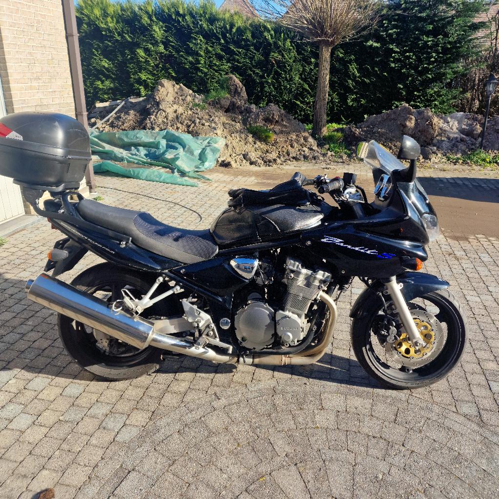 Suzuki Bandit GSF 600S (2004) - 35.300 km - Incl. Koffers, Motos, Motos | Suzuki, Particulier, Tourisme, plus de 35 kW, 4 cylindres