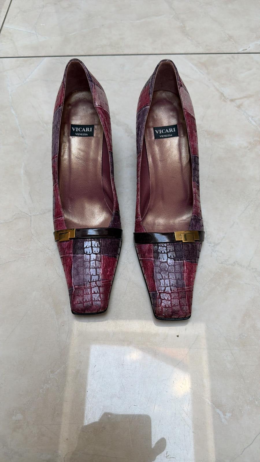 Escarpins Vicari Venezia en cuir – Très bon état, Enlèvement ou Envoi, Comme neuf, Escarpins