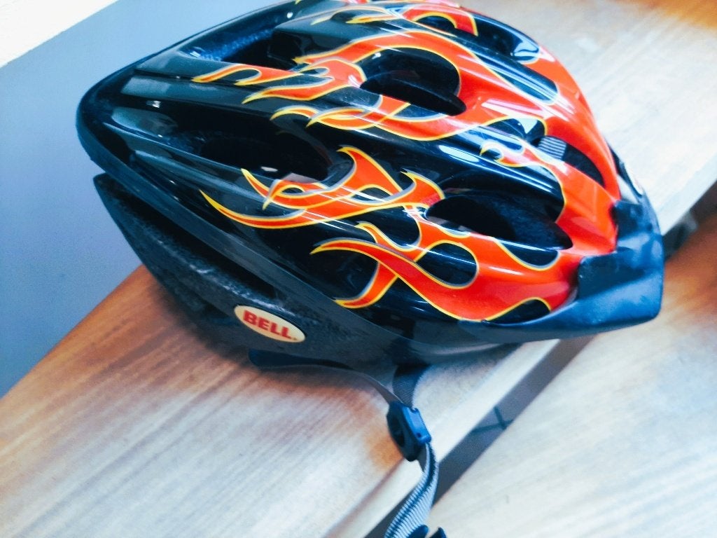 Casque vélo & trottinette Bell – Comme neuf, Enlèvement ou Envoi, Comme neuf, Autres marques