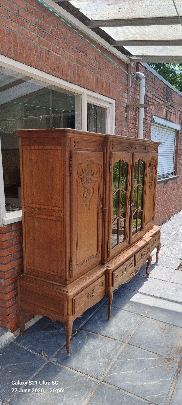 Antique kasten, Ophalen