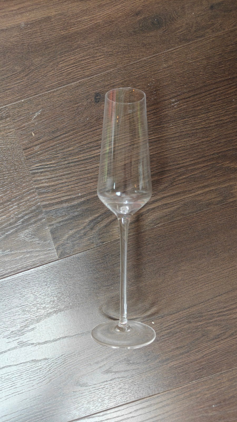 12 champagneglazen + 12 wijnglazen, Ophalen