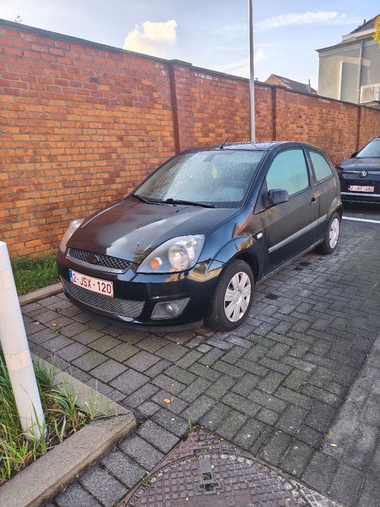 Te Koop: Betrouwbare Ford Fiesta MK5 (2006) – 1.3 Benzine, Auto's, Voorwielaandrijving, Stof, 50 kW, Zwart
