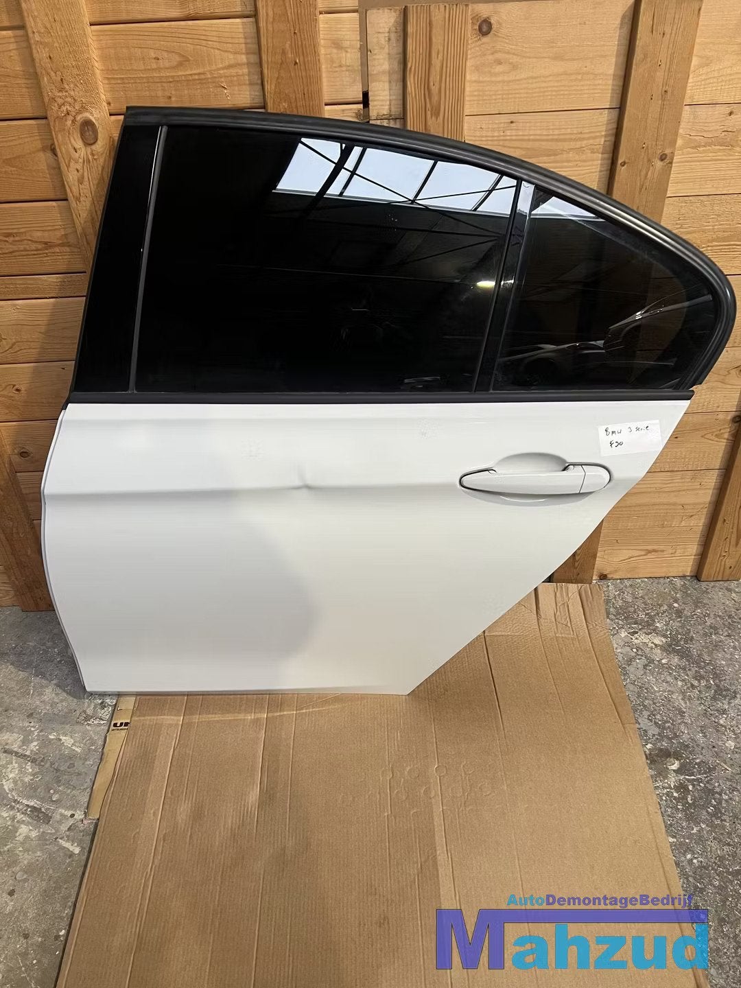 BMW 3 SERIE F30 Wit links achter deur portier 2011-2018, Petuelring 130
80788  Munich, DE, Gebruikt, Deur, Info@bmw.de