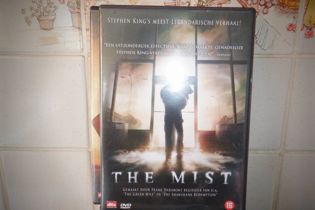 DVD DVD Stephen King's The Mist., CD & DVD, DVD | Horreur, À partir de 16 ans, Enlèvement ou Envoi, Comme neuf, Gore