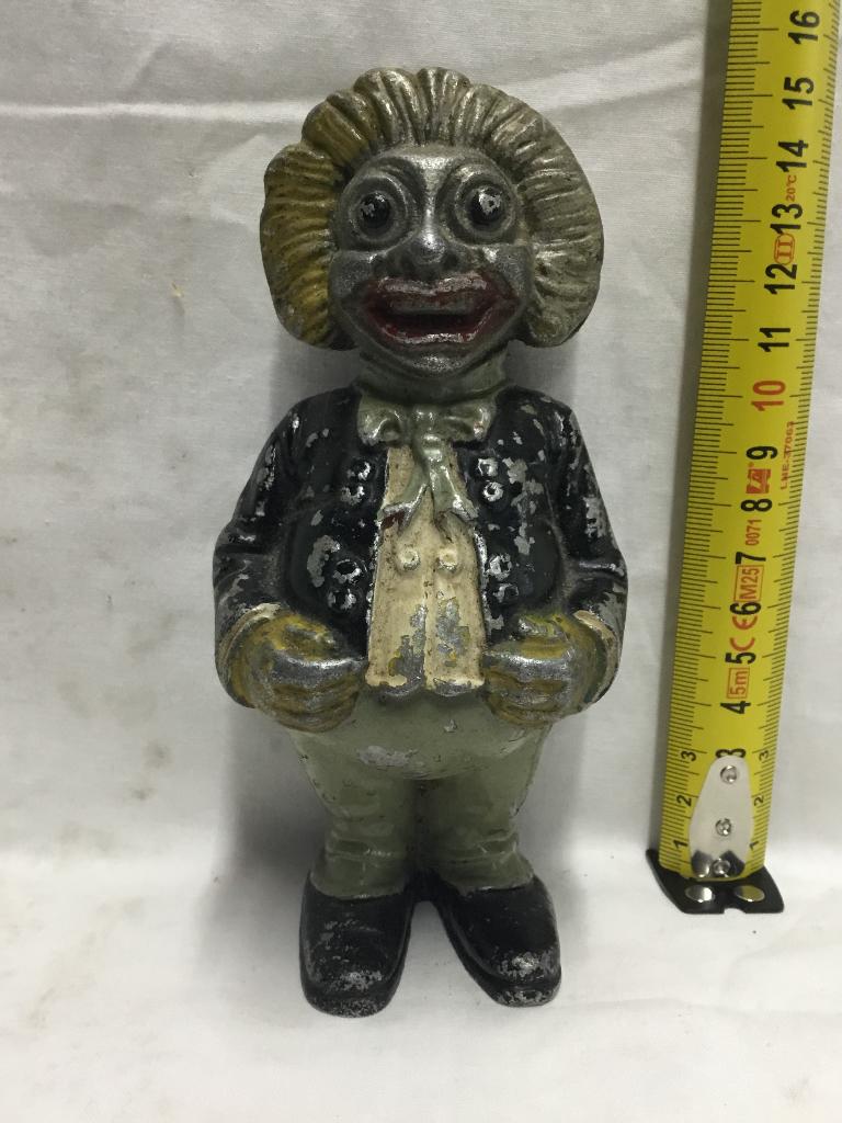 Oude spaarpot gemaakt van gegoten aluminium in vorm Golliwog, Ophalen of Verzenden, Gebruikt, Metaal of Blik, Overige thema's