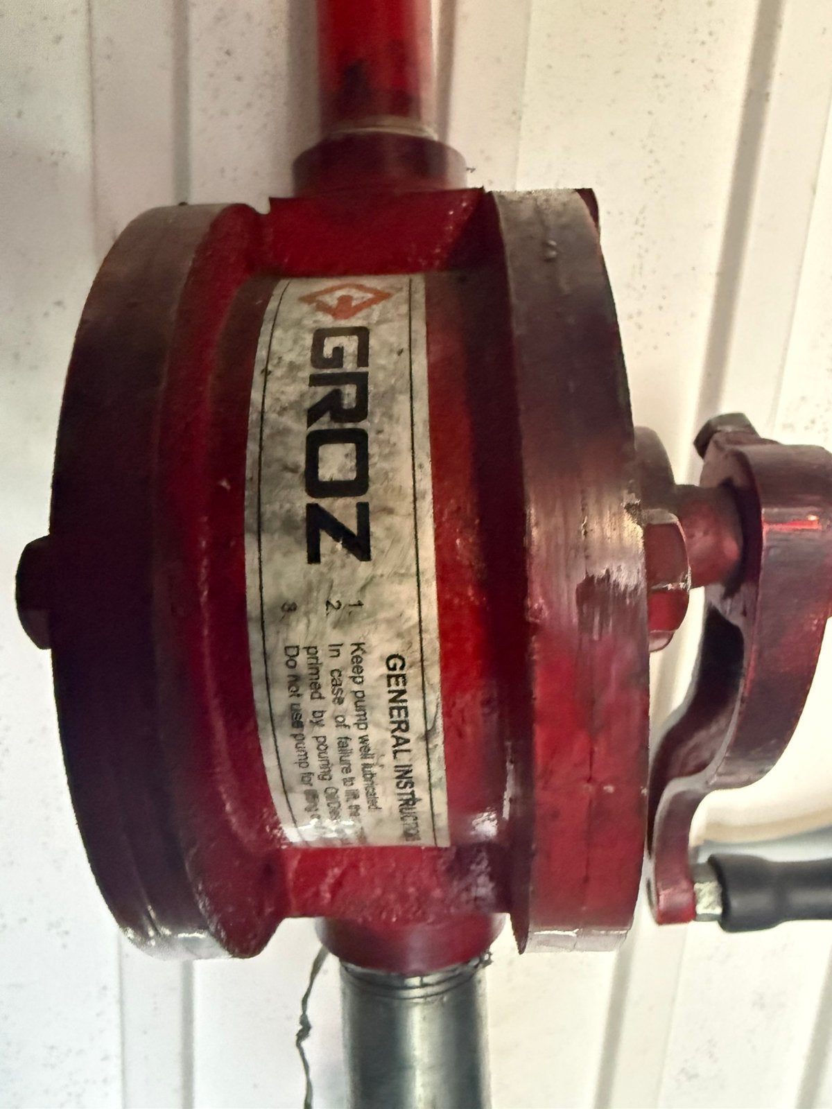 Groz vloeistof pomp 200 liter vat, Ophalen, Zo goed als nieuw