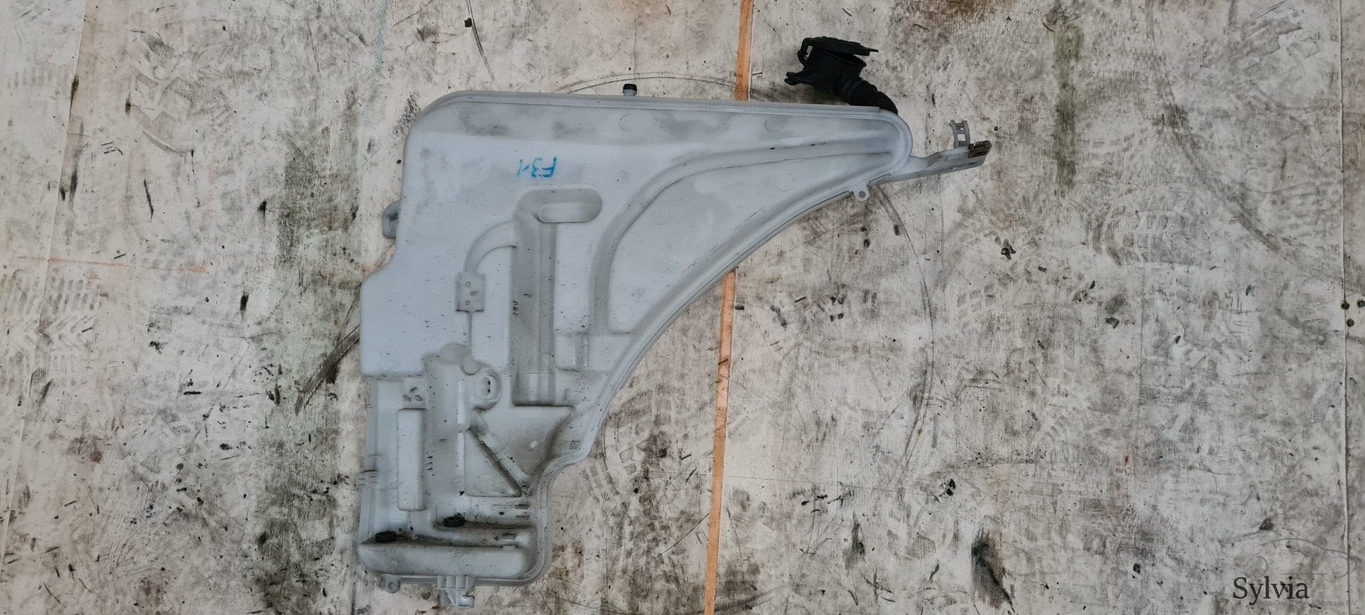 Ruitensproeier reservoir / Sproeiertank BMW 1 / 3 serie F20, -, Utilisé, -, -