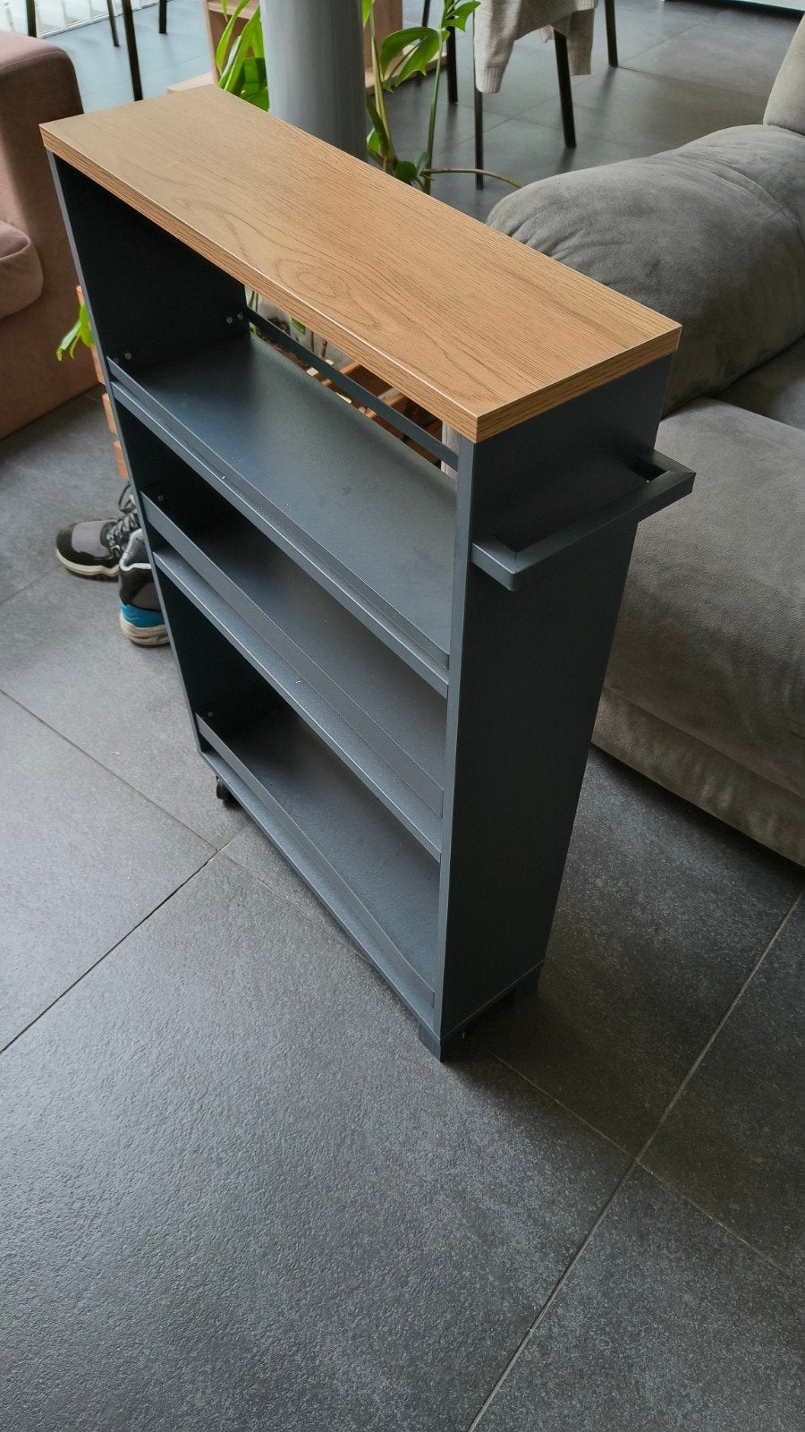 Kruidenrekje met 2 wieltjes, Ophalen