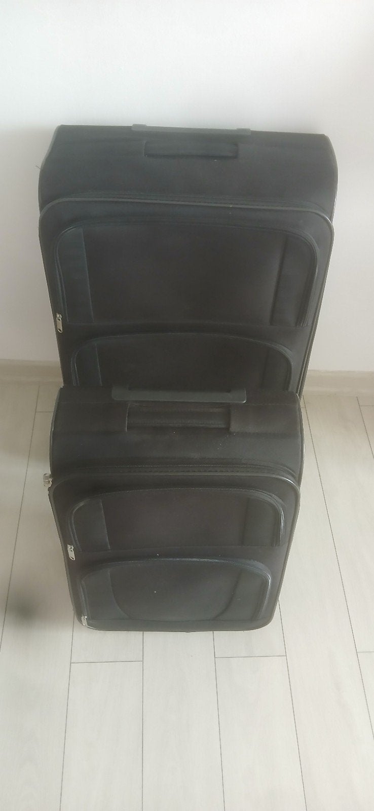 Deux valises noir, Bijoux, Sacs & Beauté, Enlèvement ou Envoi