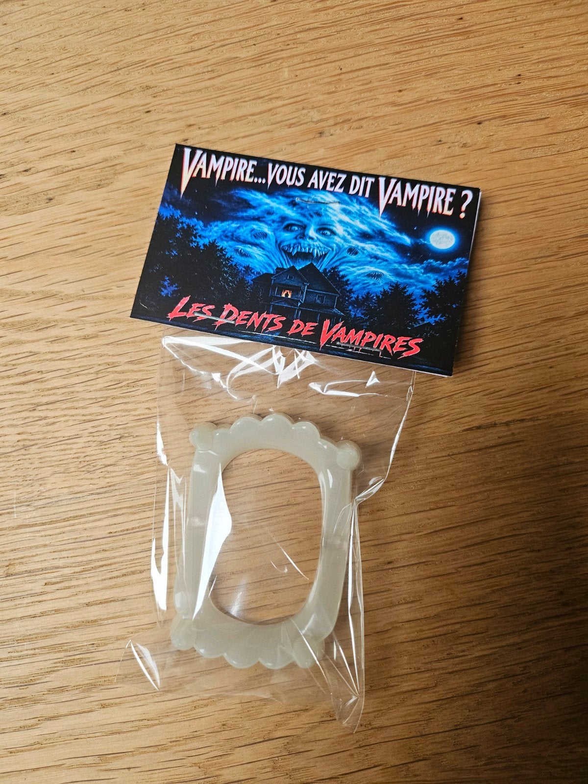 🧛‍♂️🩸 Dents de vampires 🩸🧛‍♀️, Enlèvement ou Envoi, Neuf