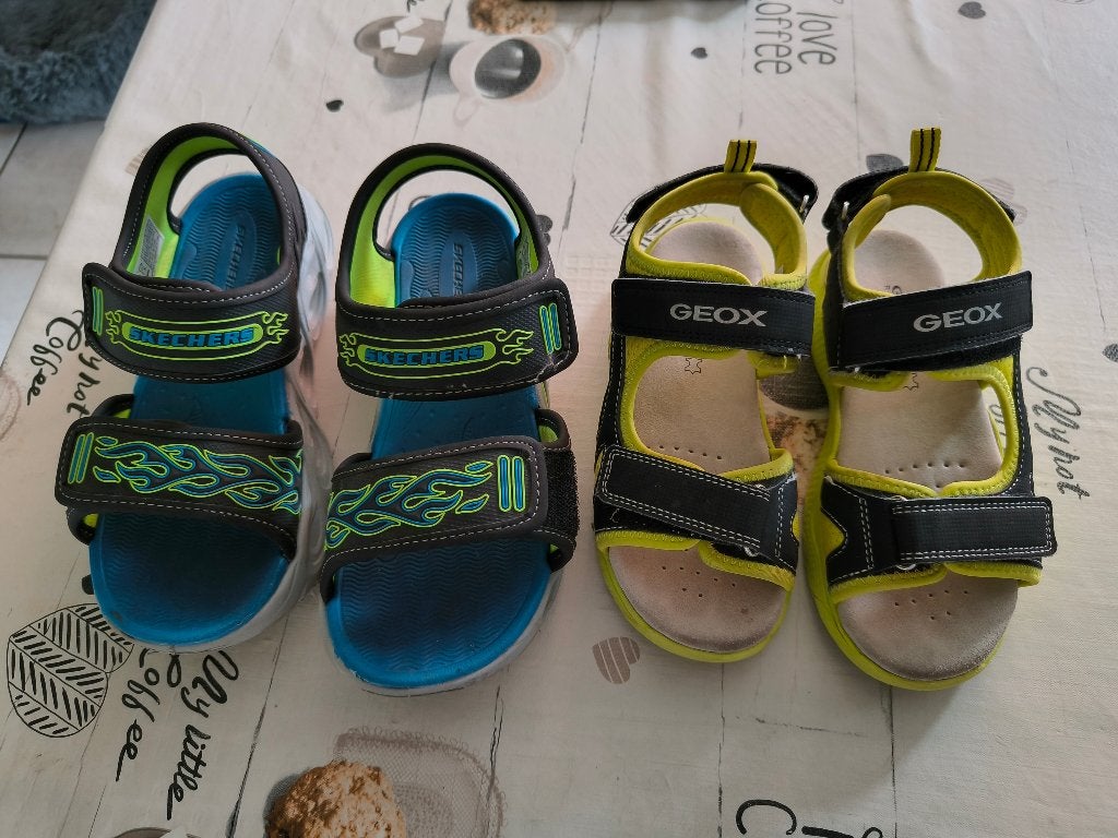 Sandalen sketchers maat 34 en Geox maat 31, Ophalen of Verzenden, Gebruikt, Jongen, Overige typen