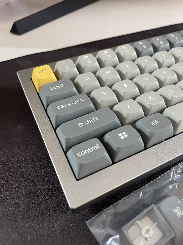 Keychron Q4 CMK - Gateron Red Switches, Informatique & Logiciels, Keychron, Clavier gamer, Enlèvement ou Envoi, Comme neuf