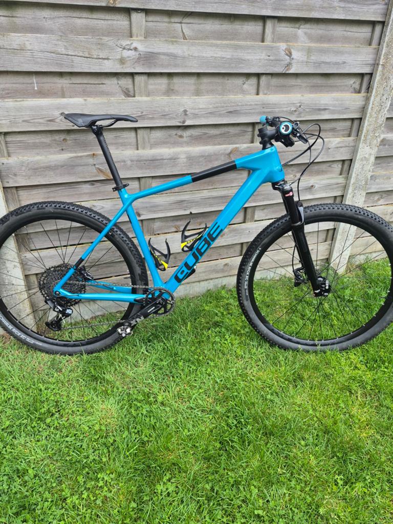 Cube reaction C62 XL, Fietsen en Brommers, Ophalen