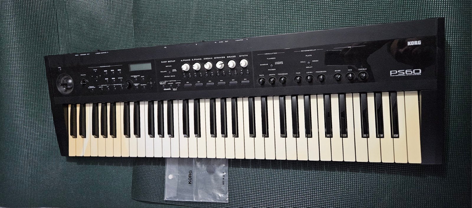 synthétiseur korg PS60, Enlèvement, Korg