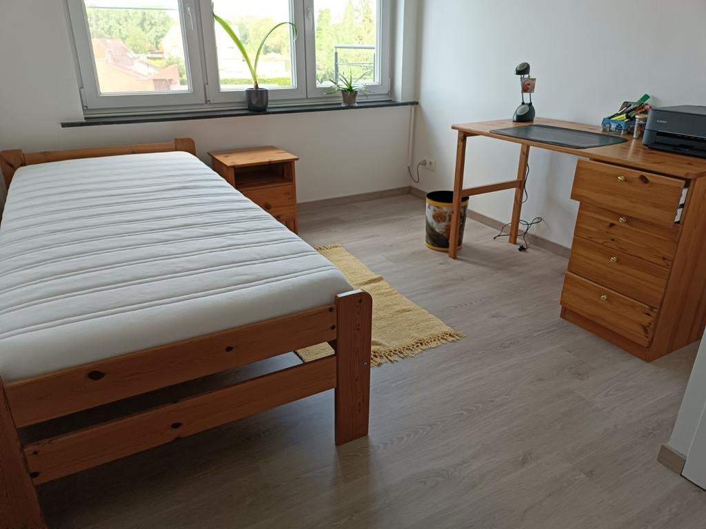 Slaapkamer en bureau, Immo, Appartementen en Studio's te huur