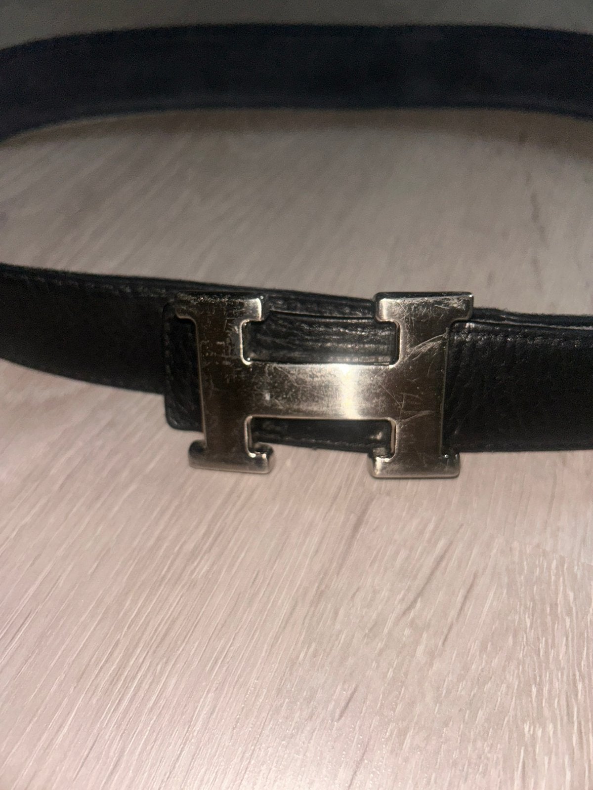 Ceinture Hermès noire avec logo argenté, Vêtements | Hommes, Cuir véritable, Enlèvement ou Envoi, 95 à 105 cm, Porté