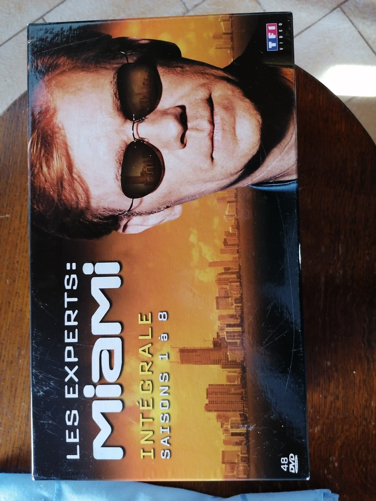 Coffret DVD - Les Experts : Miami - Intégrale Saisons 1 à 8, CD & DVD, DVD | TV & Séries télévisées, Enlèvement ou Envoi, Utilisé