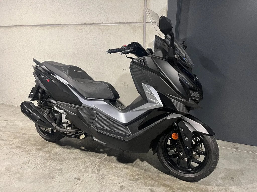 SYM Cruisym 125 mooie luxescooter (bj 2022), Motoren, Motoren | Overige merken, Scooter, Bedrijf, 125 cc, 11 kW of minder