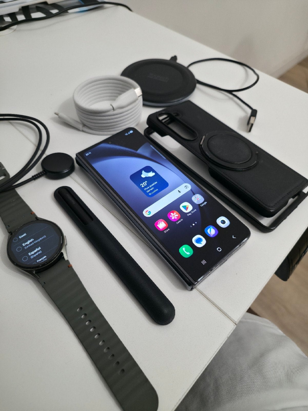 PACK SAMSUNG GALAXY Z FOLD 5 1 TERA + GALAXY WATCH 7 + S-PEN, Télécoms, Avec simlock (verrouillage SIM), 10 mégapixels ou plus
