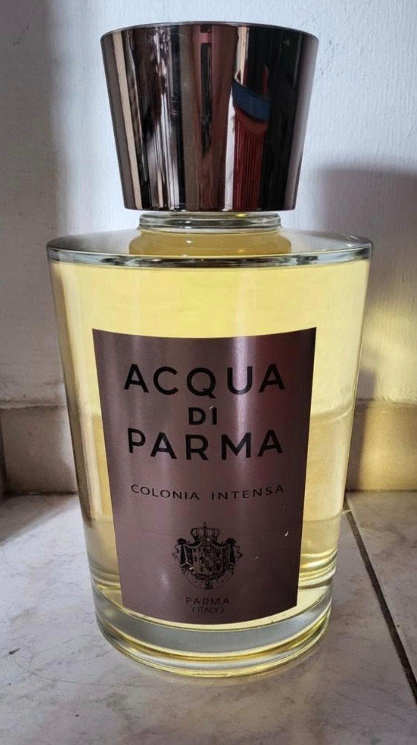 Factice géant Acqua Di Parma, Enlèvement