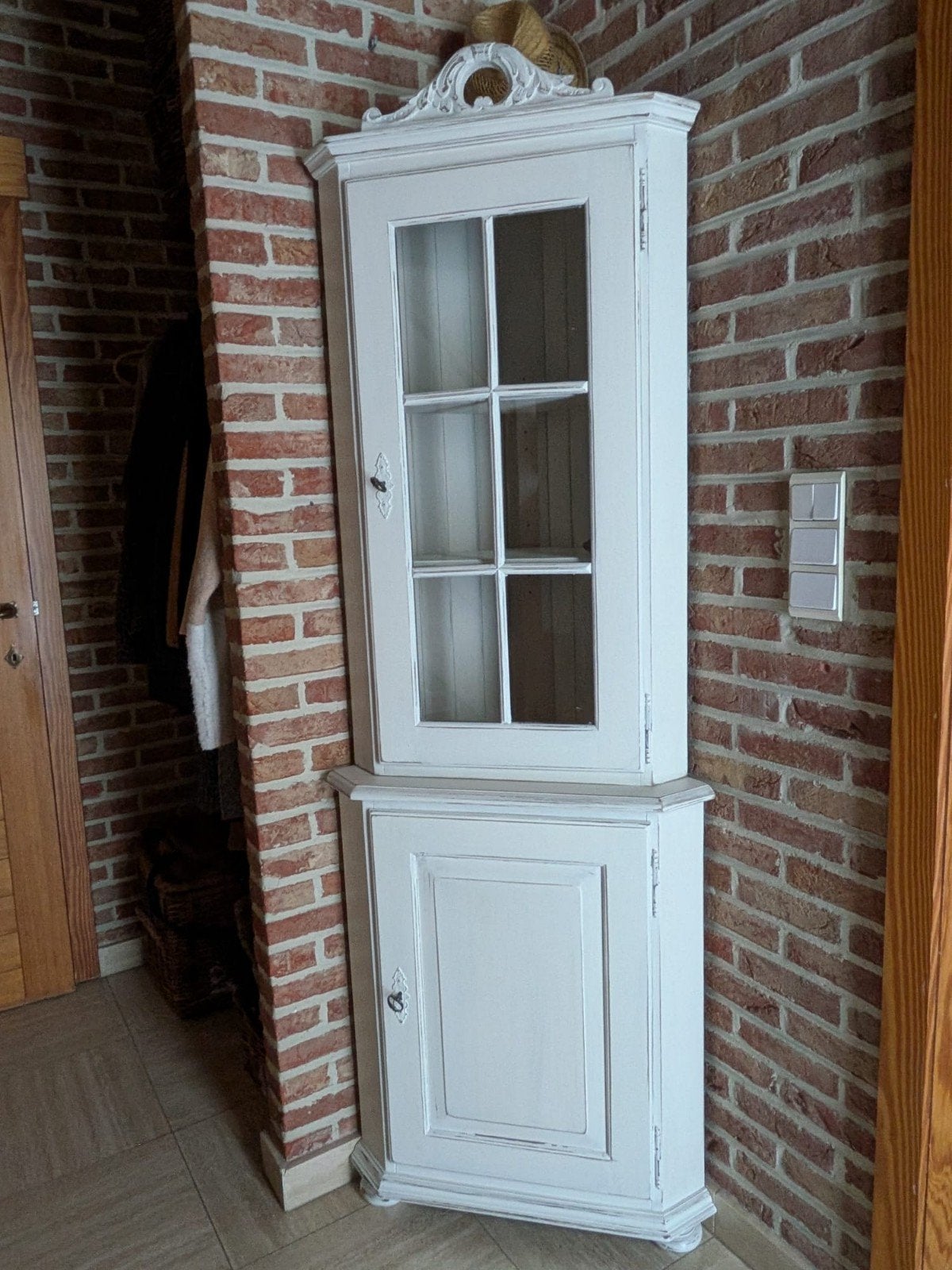 Kast - hoekkast, Huis en Inrichting, Kasten | Vitrinekasten, Ophalen