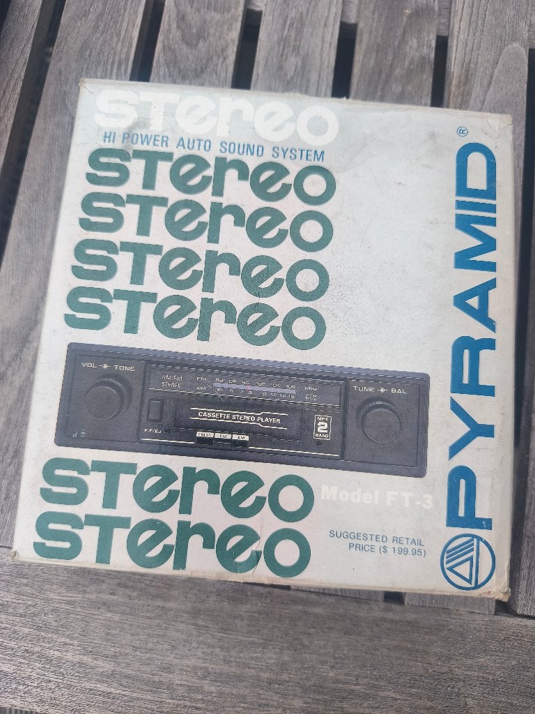 oldtimer radio merk pyramid, Auto-onderdelen, Klein materiaal, Ophalen, Nieuw