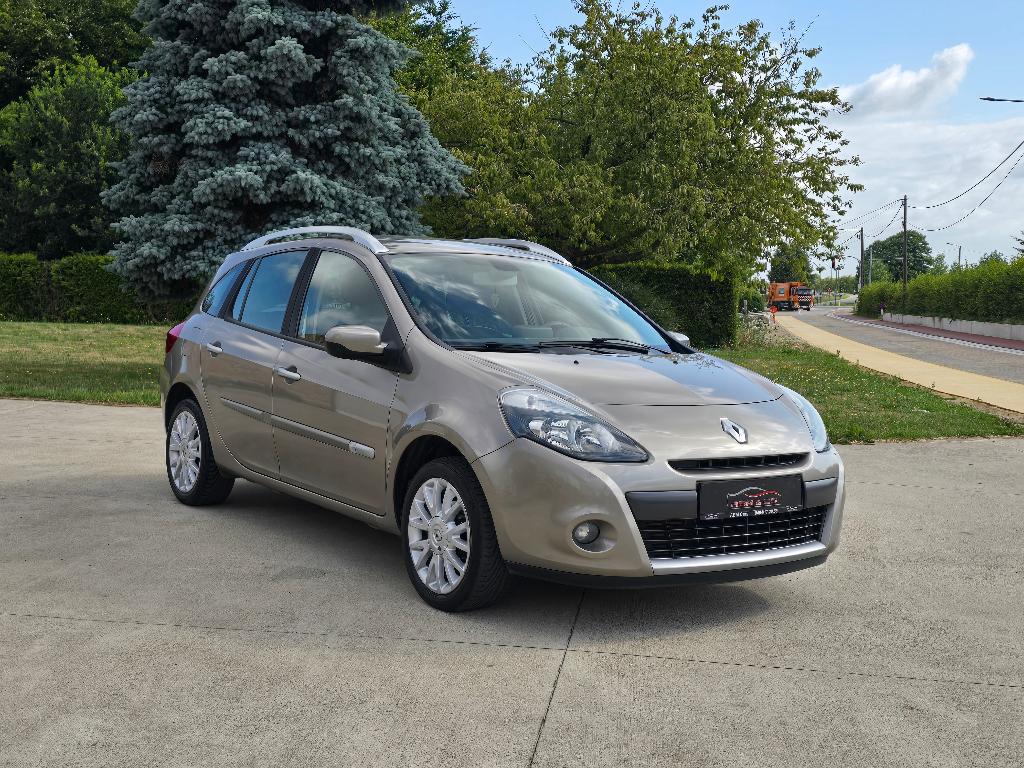 Renault Clio Break 1.2i Turbo ** Édition TomTom ** GAR 12M, 1151 cm³, Achat, 129 g/km, Entreprise
