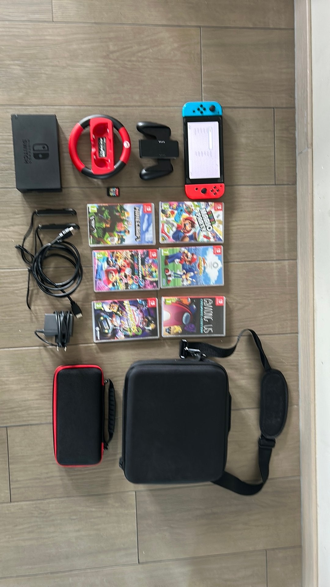 Nintendo switch met alle accessoires en 7 games, Ophalen, Met games, Met 2 controllers, Nieuw