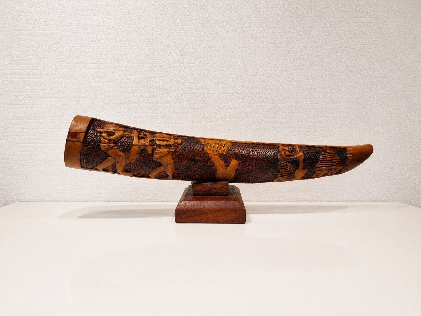 Grote handgesneden houten sculptuur 46 cm – decoratief, Houtsnijwerk, Ophalen of Verzenden, 20 - 50 cm, Hout