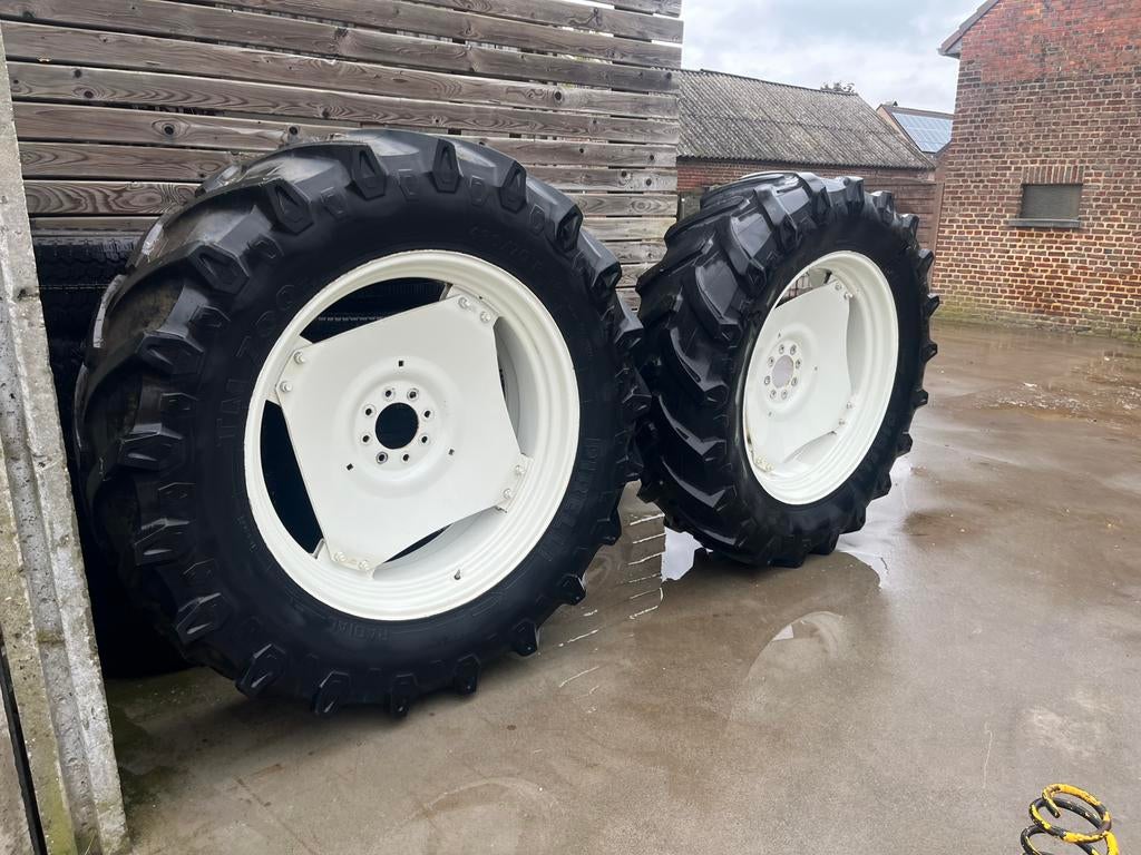 New holland velgen + banden 480 70 r38, Zakelijke goederen, Ophalen of Verzenden