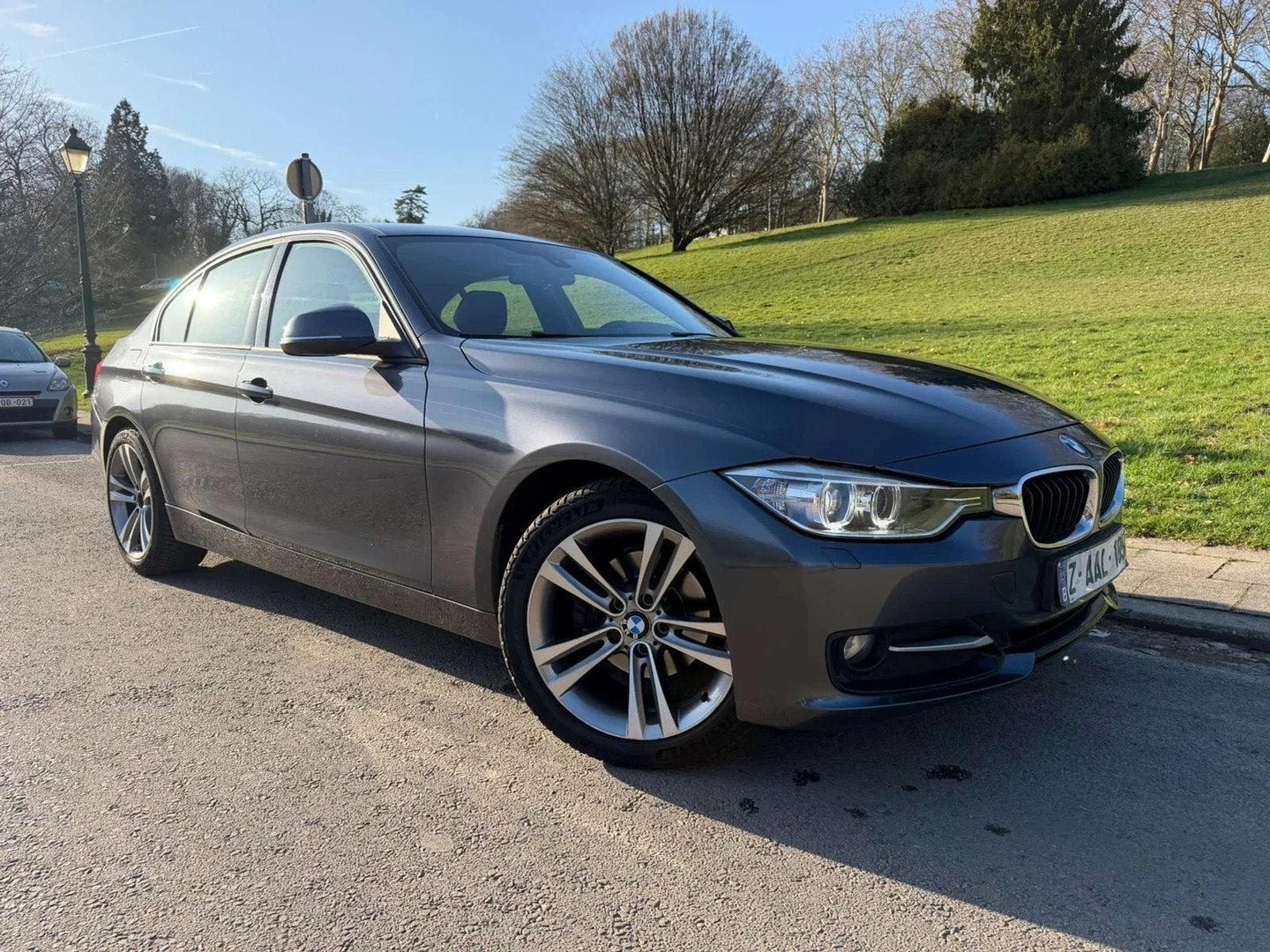 BMW 3 Serie 320 dA(VOITURE DEPOT)* CAPT ARR ET AV* BLTH* SIE, Achat, 4 portes, Entreprise, Noir
