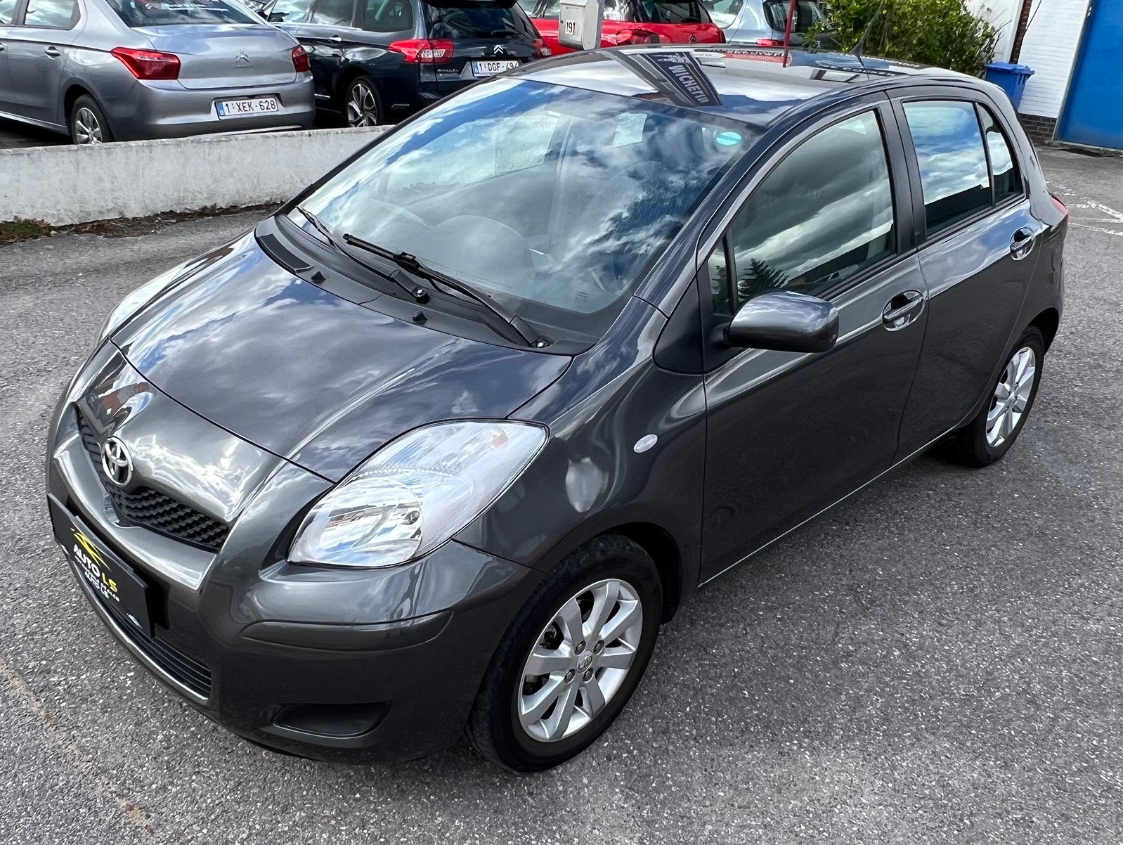 TOYOTA YARIS 1.3 VVT-i 20.000KM AUTOMATIQUE, Argent ou Gris, Achat, https://public.car-pass.be/vhr/5edc6d0a-fa4d-47df-a50d-c98b8c29e858