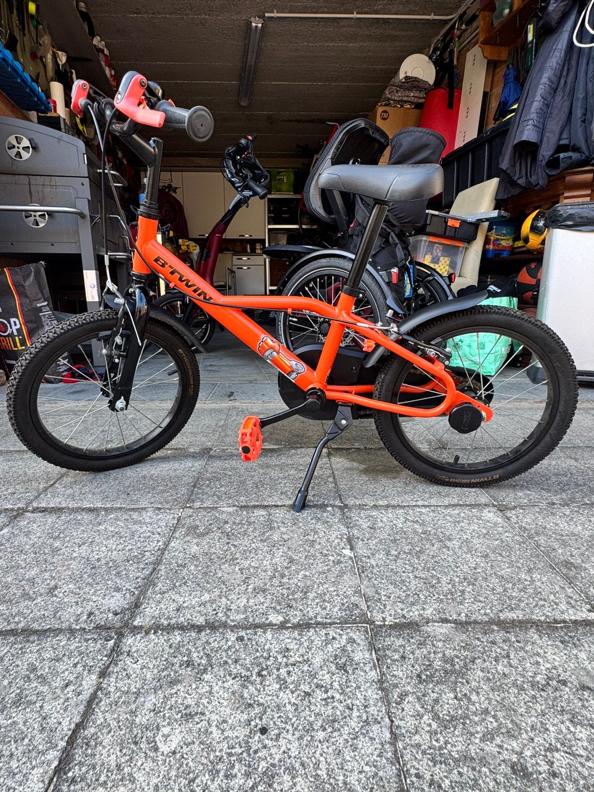 Vélo enfant B’TWIN 16 pouces – Très bon état, Enlèvement, Comme neuf