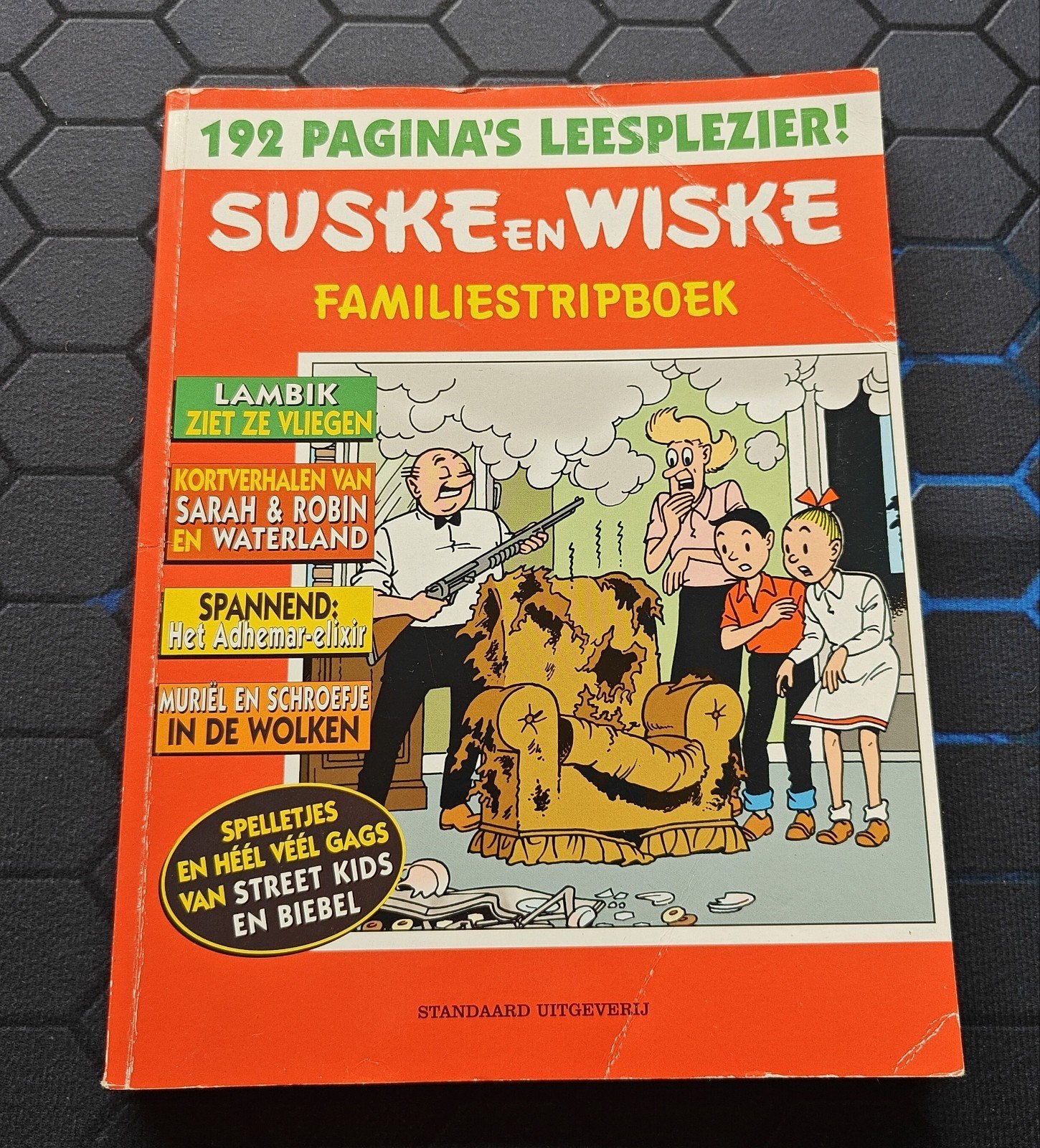 Suske en Wiske Familiestripboek 2000, Meerdere stripboeken, Ophalen of Verzenden, Gelezen