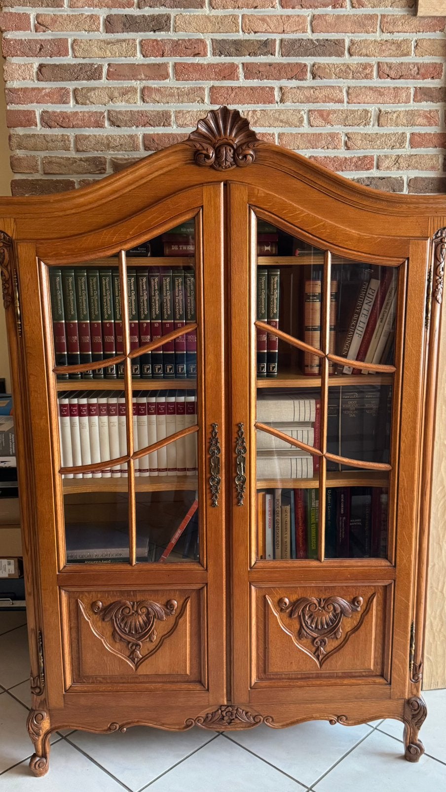 Antieke boekenkast, Enlèvement