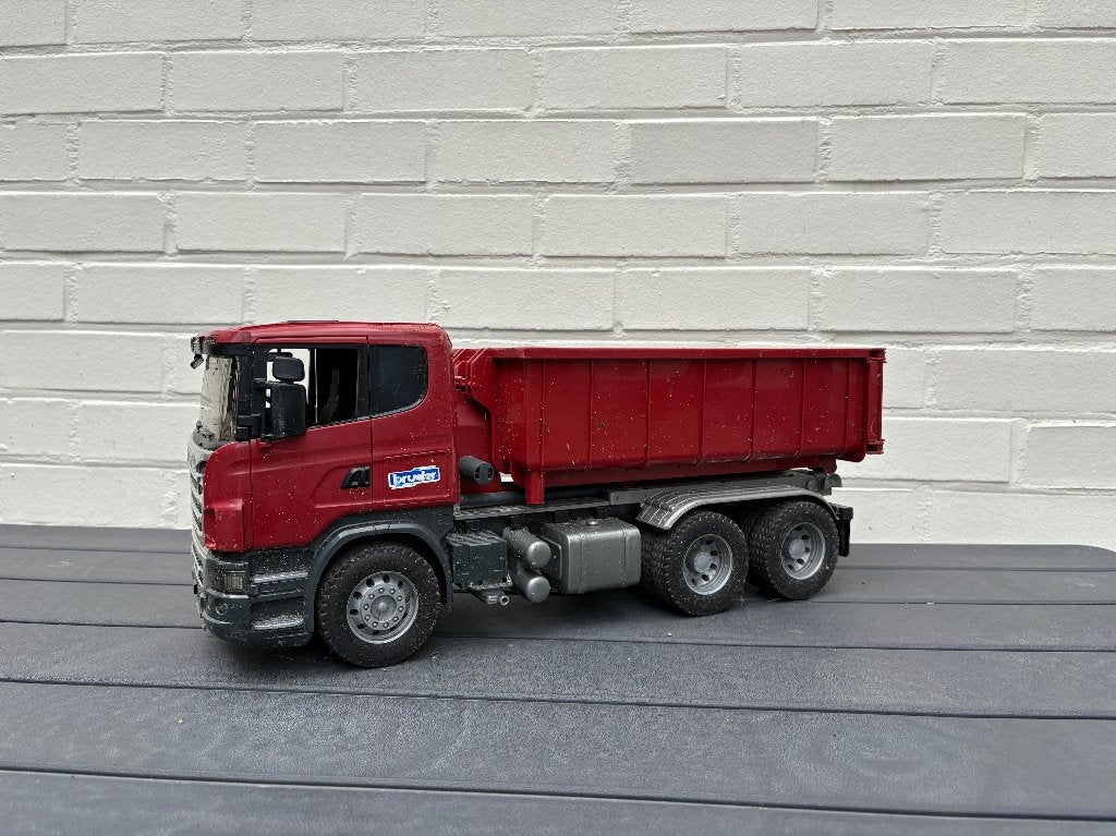 Bruder Scania R-Serie Vrachtwagen met Haakarm en Container, Kinderen en Baby's, Ophalen of Verzenden, Zo goed als nieuw