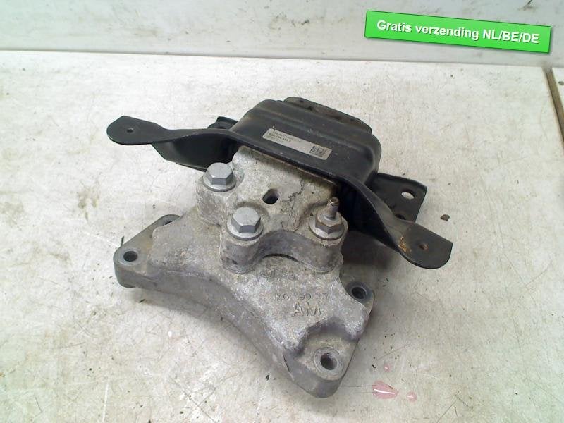 SUPPORT BOITE DE VITESSES Audi A3 Sportback (8VA / 8VF), Auto-Union-Straße  1,
85057  Ingolstadt, DE, Info@audi.de, Audi, Utilisé