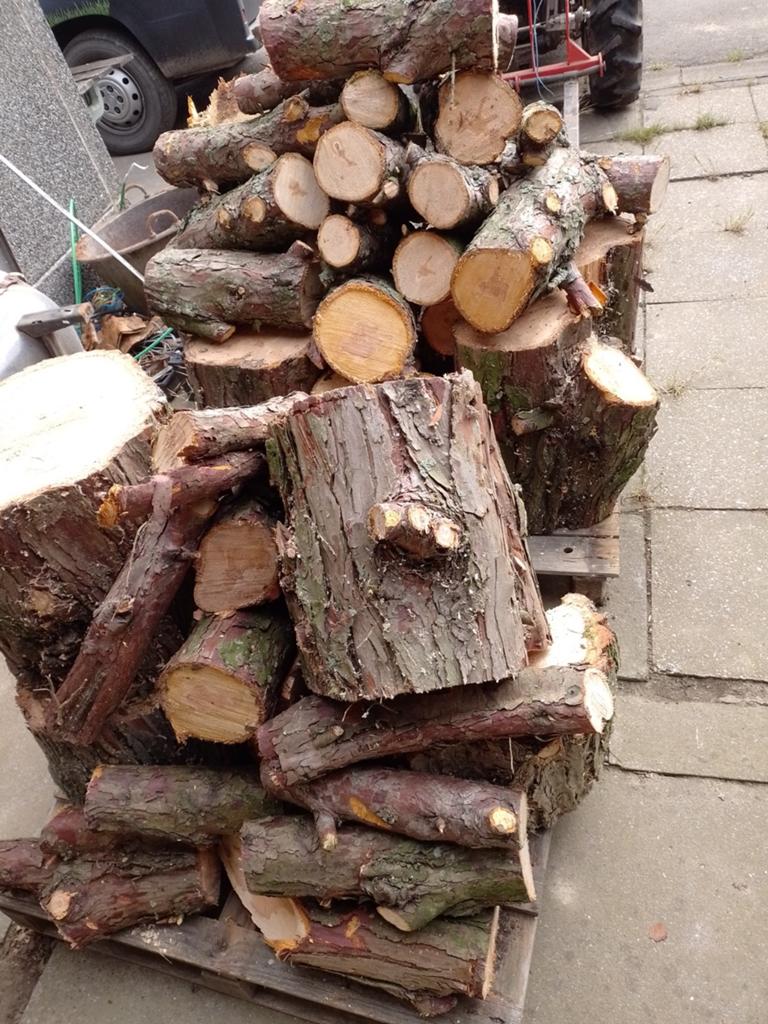 Brandhout, Ophalen