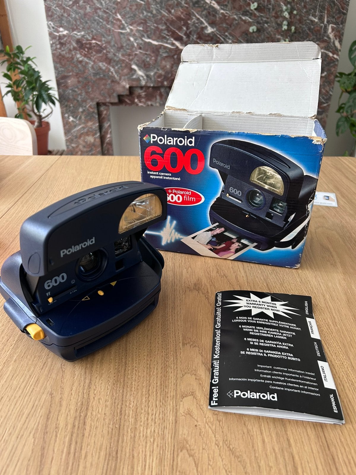 Polaroid 600, Enlèvement ou Envoi, Comme neuf, Polaroid