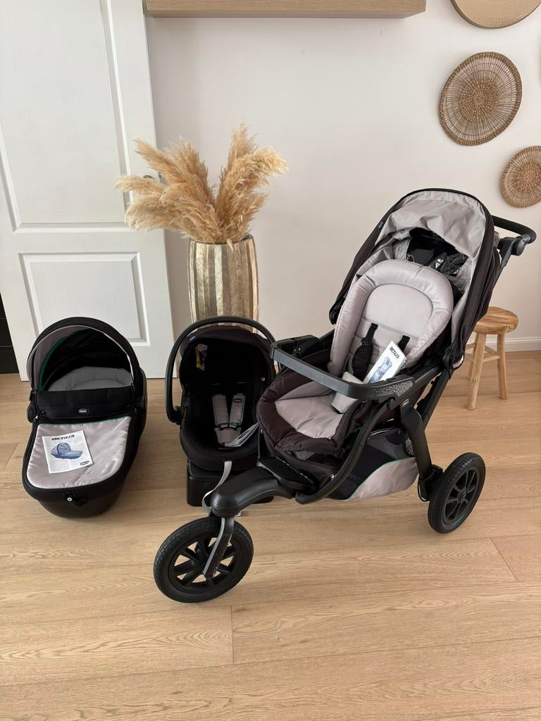 Poussette trio Chicco Activ3 + mode d'emploi en super état !, Enfants & Bébés, Poussettes & Combinaisons, Autres marques, Pneus