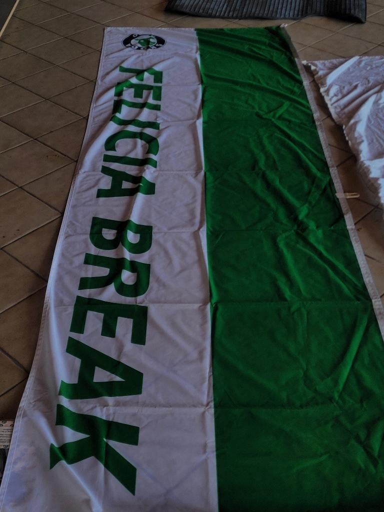 Rare Drapeau Officiel Škoda FELICIA BREAK 3 Mètres ÉTAT NEUF, Collections, Enlèvement, Neuf, Panneau publicitaire