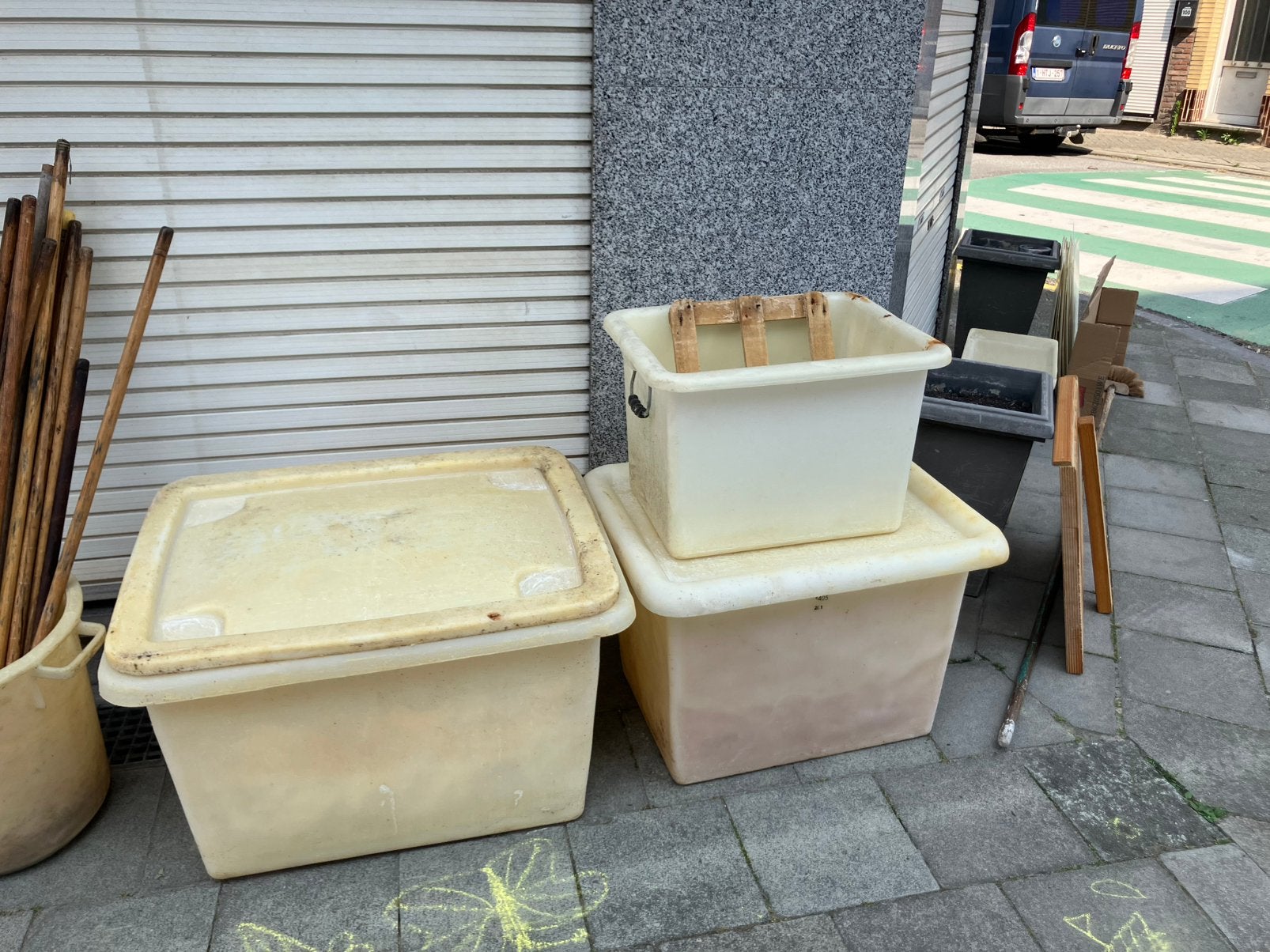 Bacs de rangement, plateaux alimentaires, Enlèvement