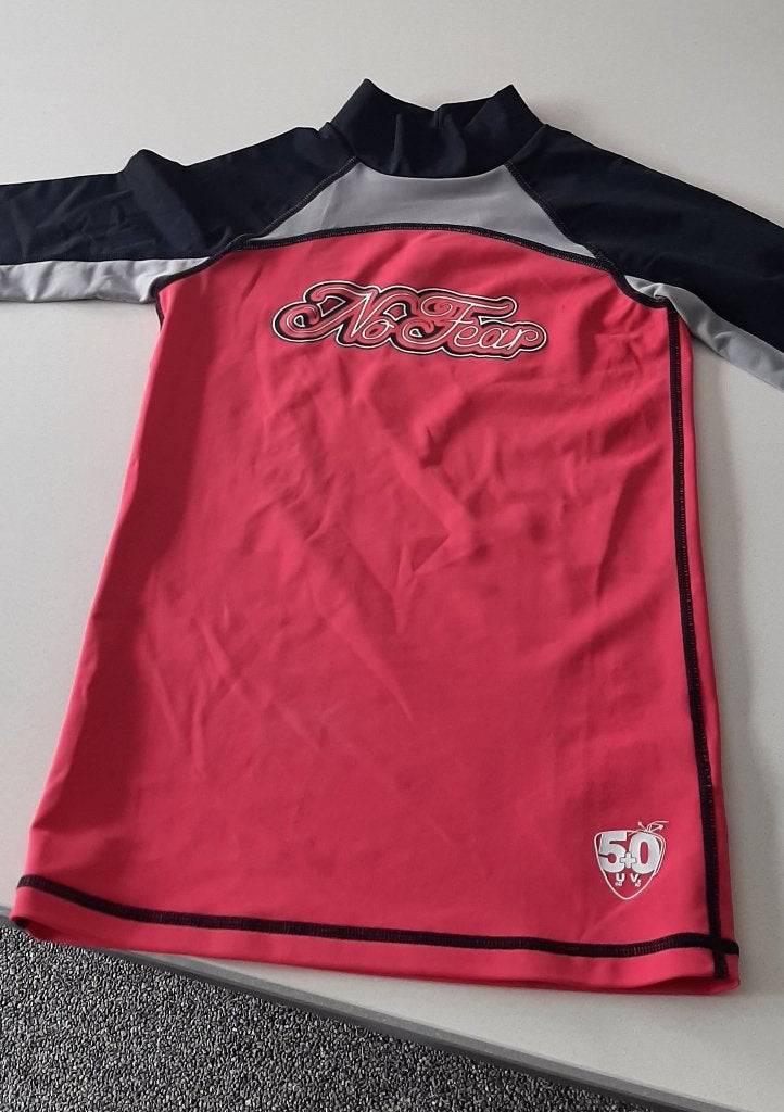 Zwemshirt mt.134-140, Kinderen en Baby's, Kinderkleding | Maat 134, Ophalen, Gebruikt, Meisje, Sport- of Zwemkleding